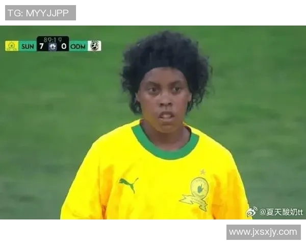 南非足球明星的时尚穿搭解析与风格展示